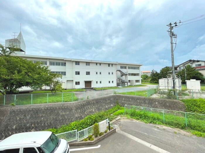 ノイ　アロッジオの物件内観写真