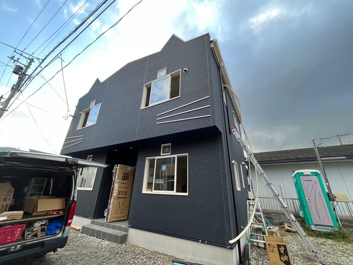 キャットテネメントサスケの物件外観写真