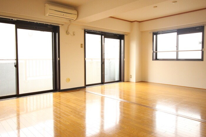 センチュリーヤマトの物件内観写真