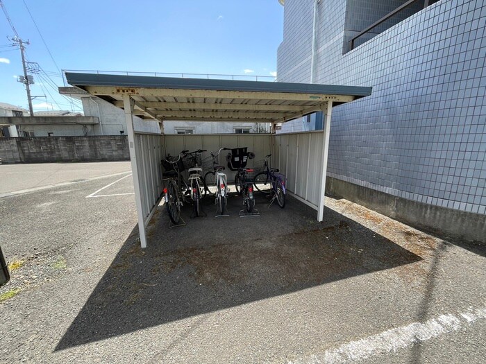 センチュリーヤマトの物件外観写真