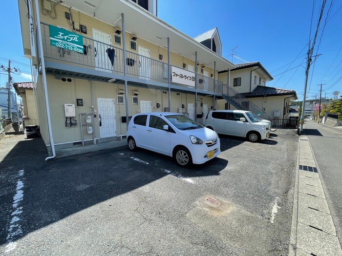 ファーストライフ２８の物件外観写真