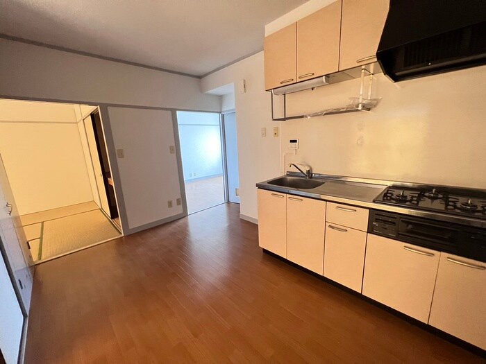 シャトー花篭の物件内観写真