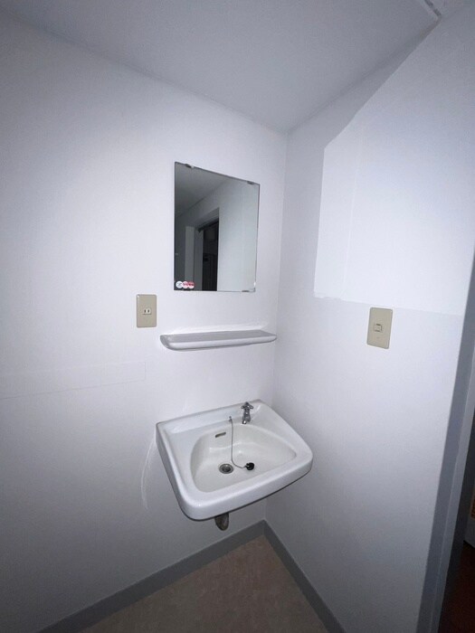 シャトー花篭の物件内観写真