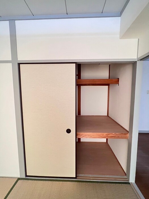 シャトー花篭の物件内観写真