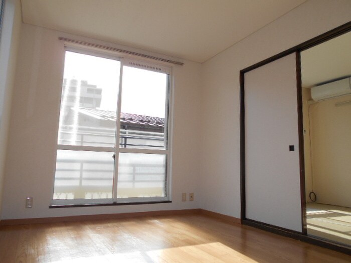 プラザボヌールの物件内観写真