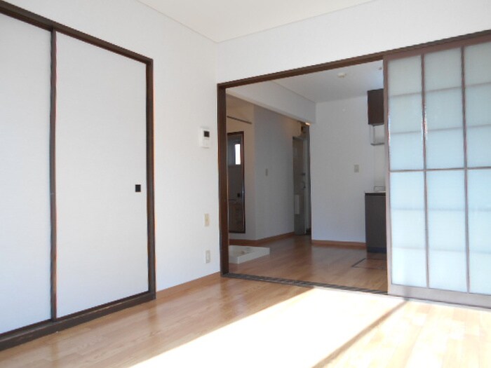 プラザボヌールの物件内観写真