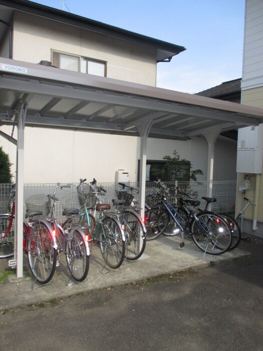 プラザボヌールの物件外観写真