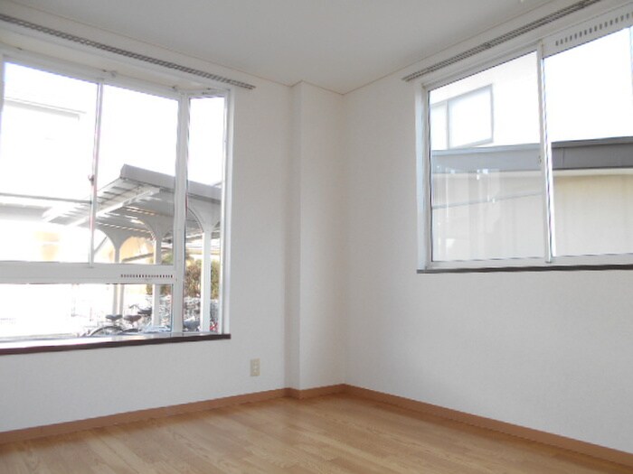 プラザボヌールの物件内観写真