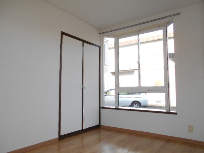 プラザボヌールの物件内観写真