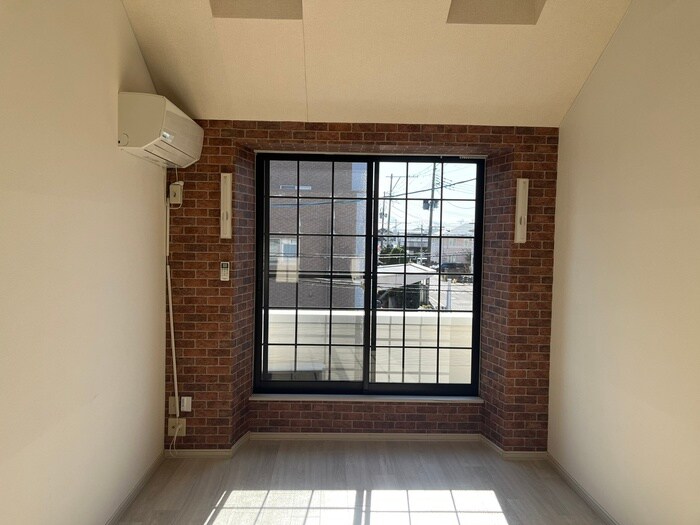 ホワイトキャッスル中倉7番館の物件内観写真