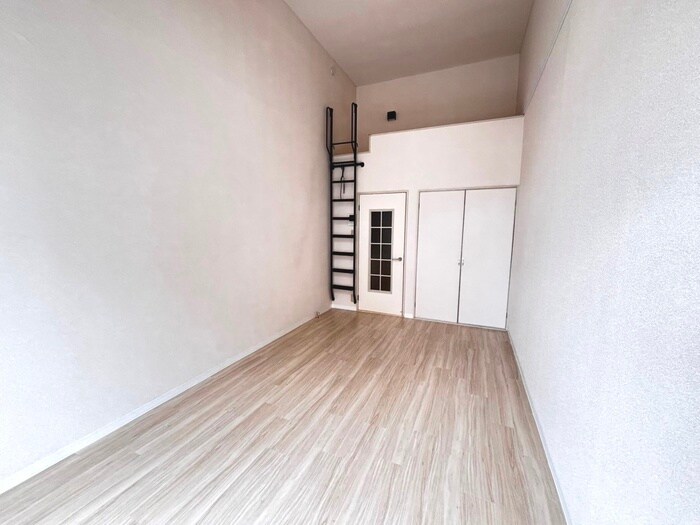 ホワイトキャッスル中倉7番館の物件内観写真