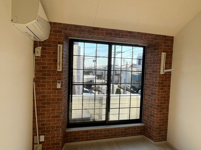 ホワイトキャッスル中倉7番館の物件内観写真