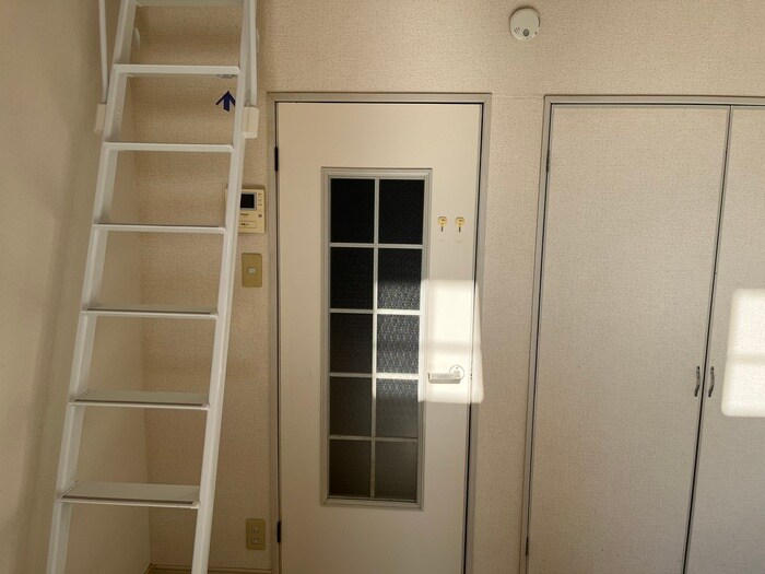 ホワイトキャッスル中倉7番館の物件内観写真