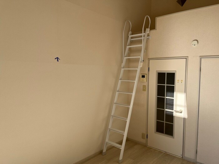 ホワイトキャッスル中倉7番館の物件内観写真