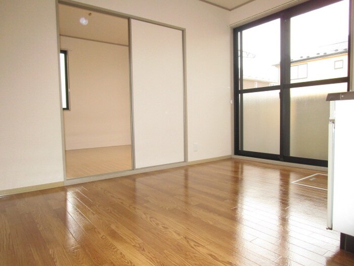 クレセントガーデンⅢの物件内観写真