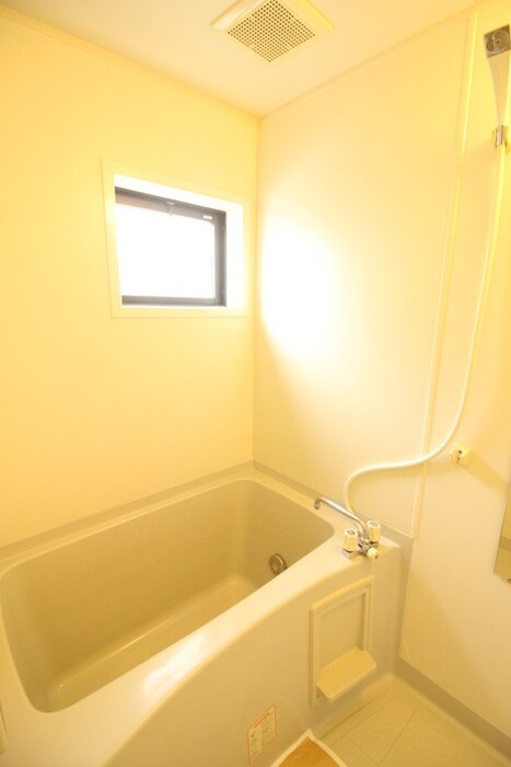 クレセントガーデンⅢの物件内観写真