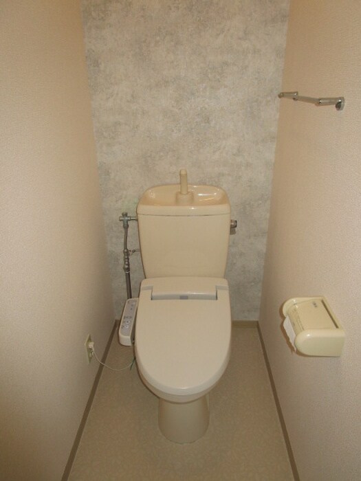 クレセントガーデンⅢの物件内観写真