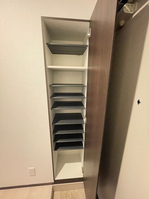 REGALEST泉中央の物件内観写真