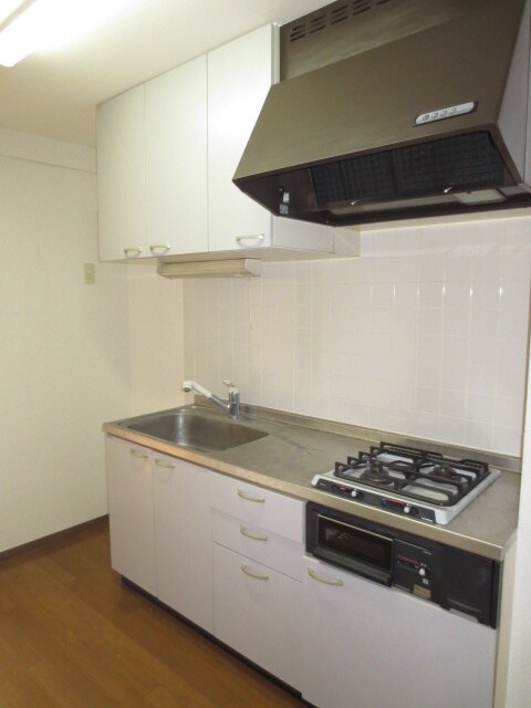 アバンサール泉中央の物件内観写真