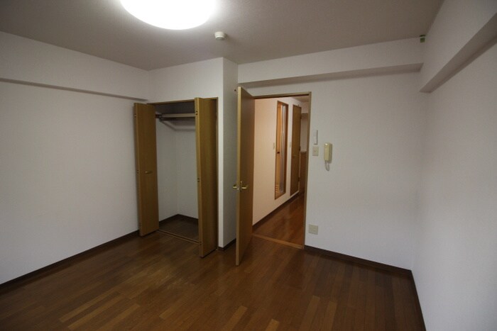 アバンサール泉中央の物件内観写真