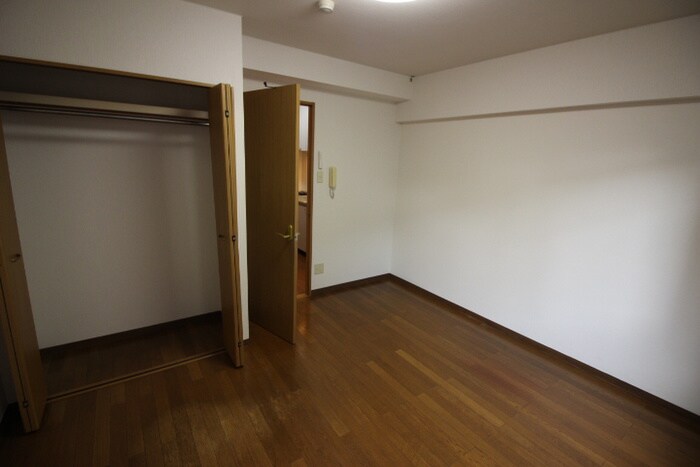 アバンサール泉中央の物件内観写真