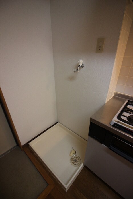 アバンサール泉中央の物件内観写真