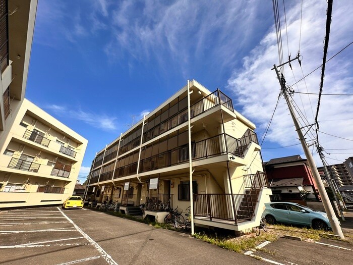 シャトウ福沢2号館の物件外観写真