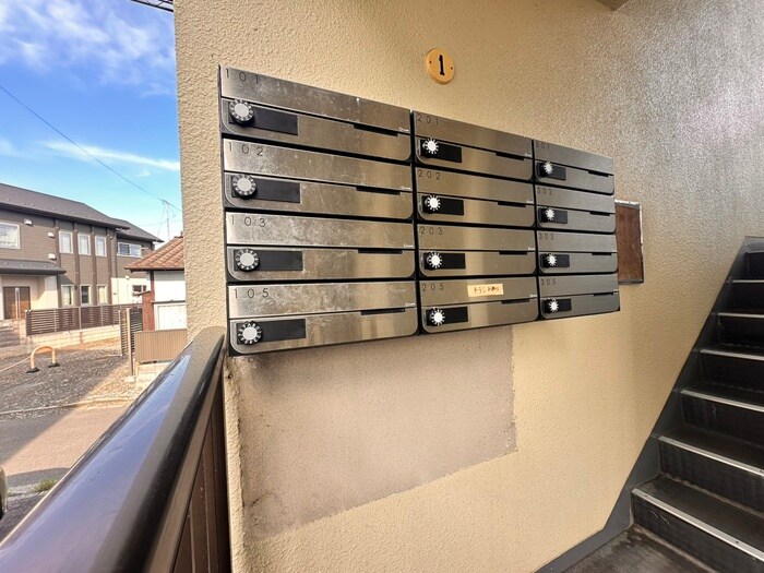 シャトウ福沢2号館の物件外観写真