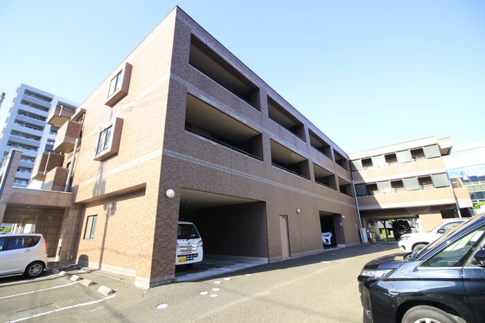 エスポワ－ル加美の物件外観写真