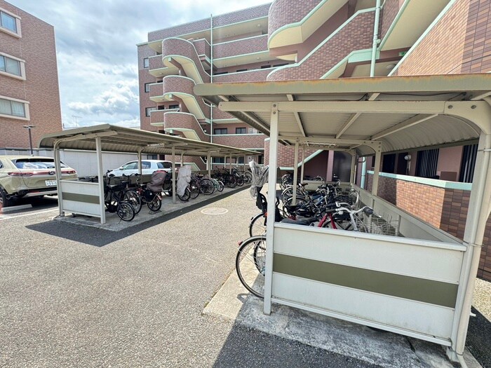 ガ－デンスクエア泉の物件外観写真