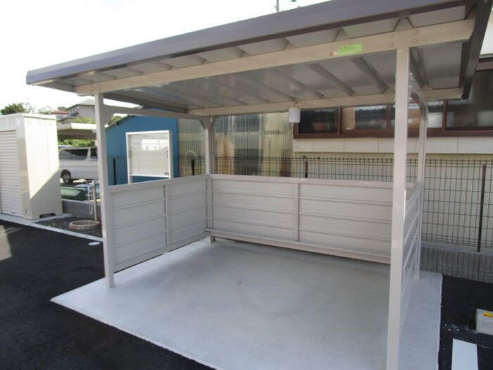 サーフサイドテラスの物件外観写真