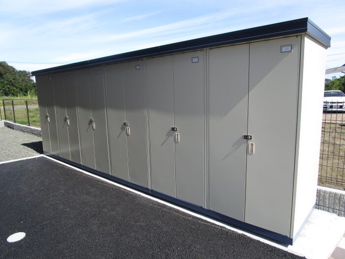 サーフサイドテラスの物件外観写真