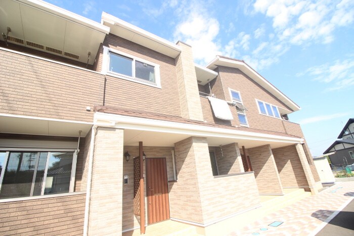 サーフサイドテラスの物件外観写真