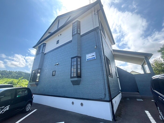 シュトラール弐番館の物件外観写真