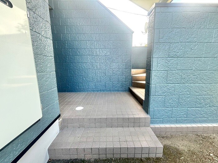 シュトラール弐番館の物件外観写真