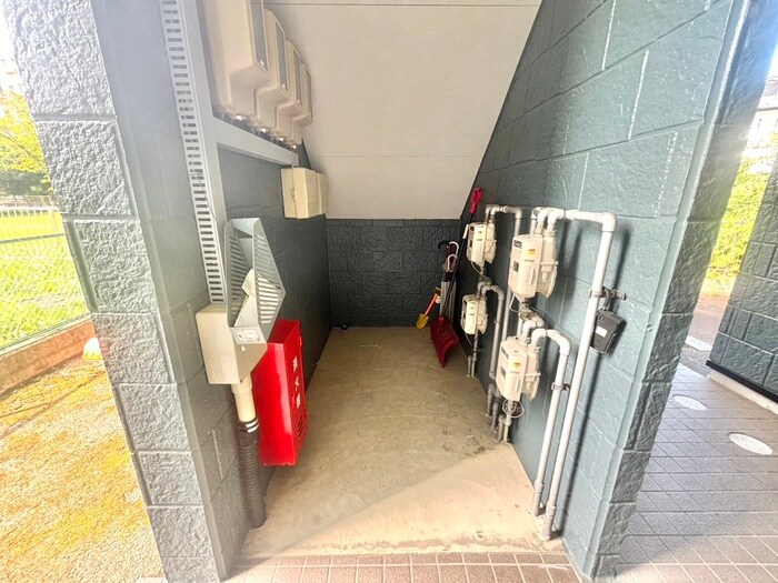 シュトラール弐番館の物件外観写真