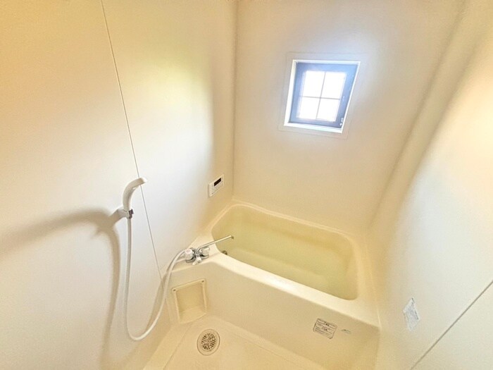 シュトラール弐番館の物件内観写真