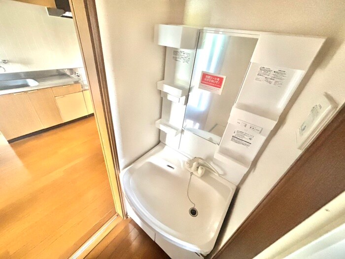 シュトラール弐番館の物件内観写真