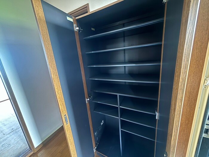 シュトラール弐番館の物件内観写真