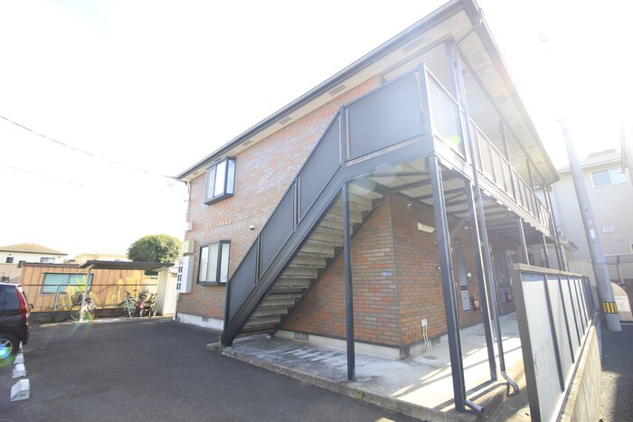 イリーニＳＡＫＯの物件外観写真