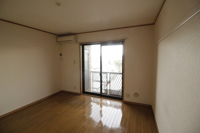 イリーニＳＡＫＯの物件内観写真