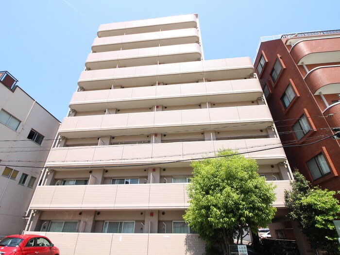 トロワフレールの物件外観写真