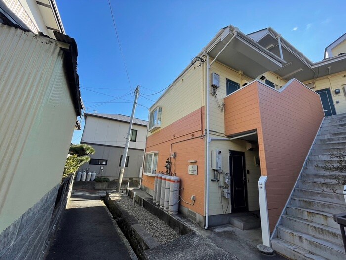 カーサ・ドラセナ下馬駅前の物件外観写真