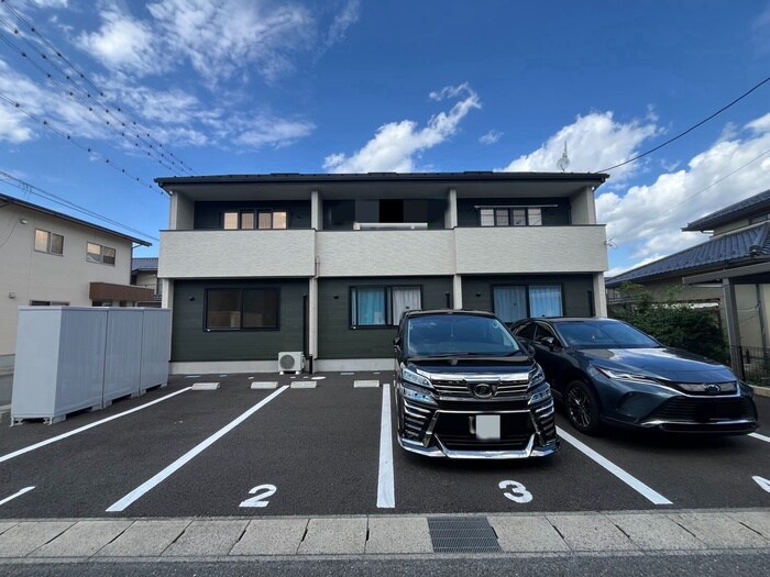 ハイルザーム参番館の物件外観写真