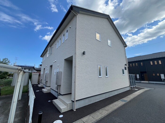 ハイルザーム参番館の物件外観写真