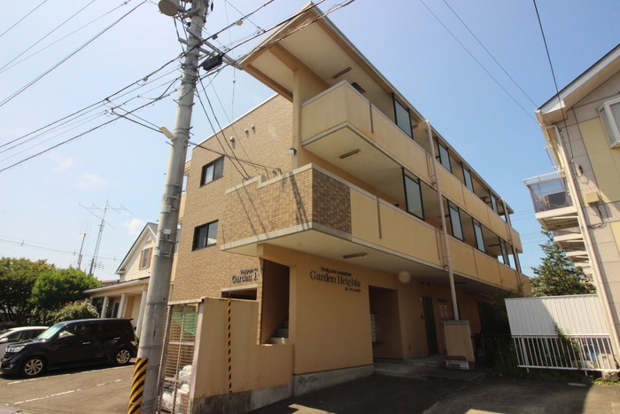 ガーデンハイツの物件外観写真