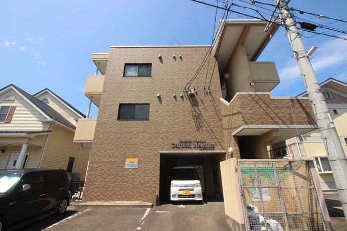 ガーデンハイツの物件外観写真