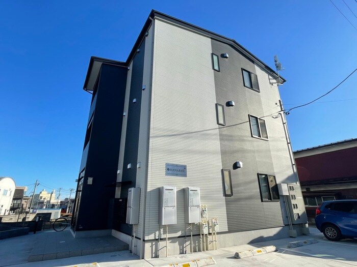 HANARISEの物件外観写真