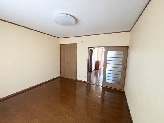 鎮守荘の物件内観写真