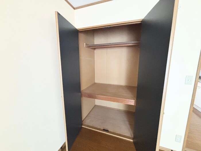 鎮守荘の物件内観写真